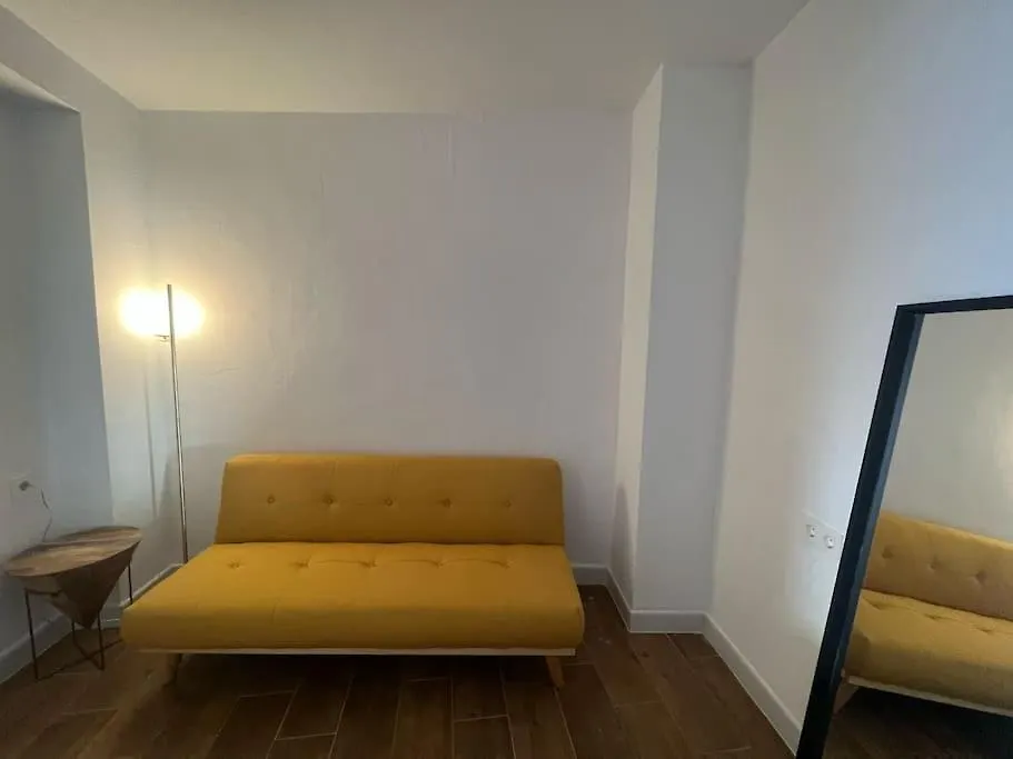Semesterbostad Cosy House, Sunny Terrace, Amazing Views & Outdoor Bathtub! Villa Granada
