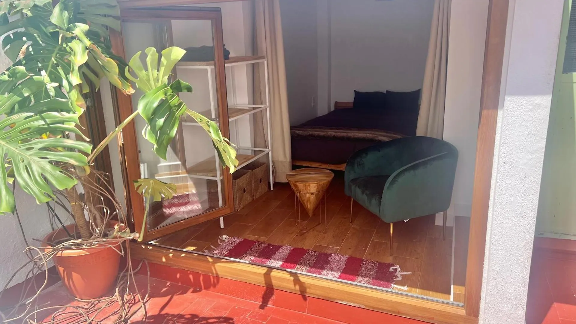 Cosy House, Sunny Terrace, Amazing Views & Outdoor Bathtub! Villa Granada Holiday home