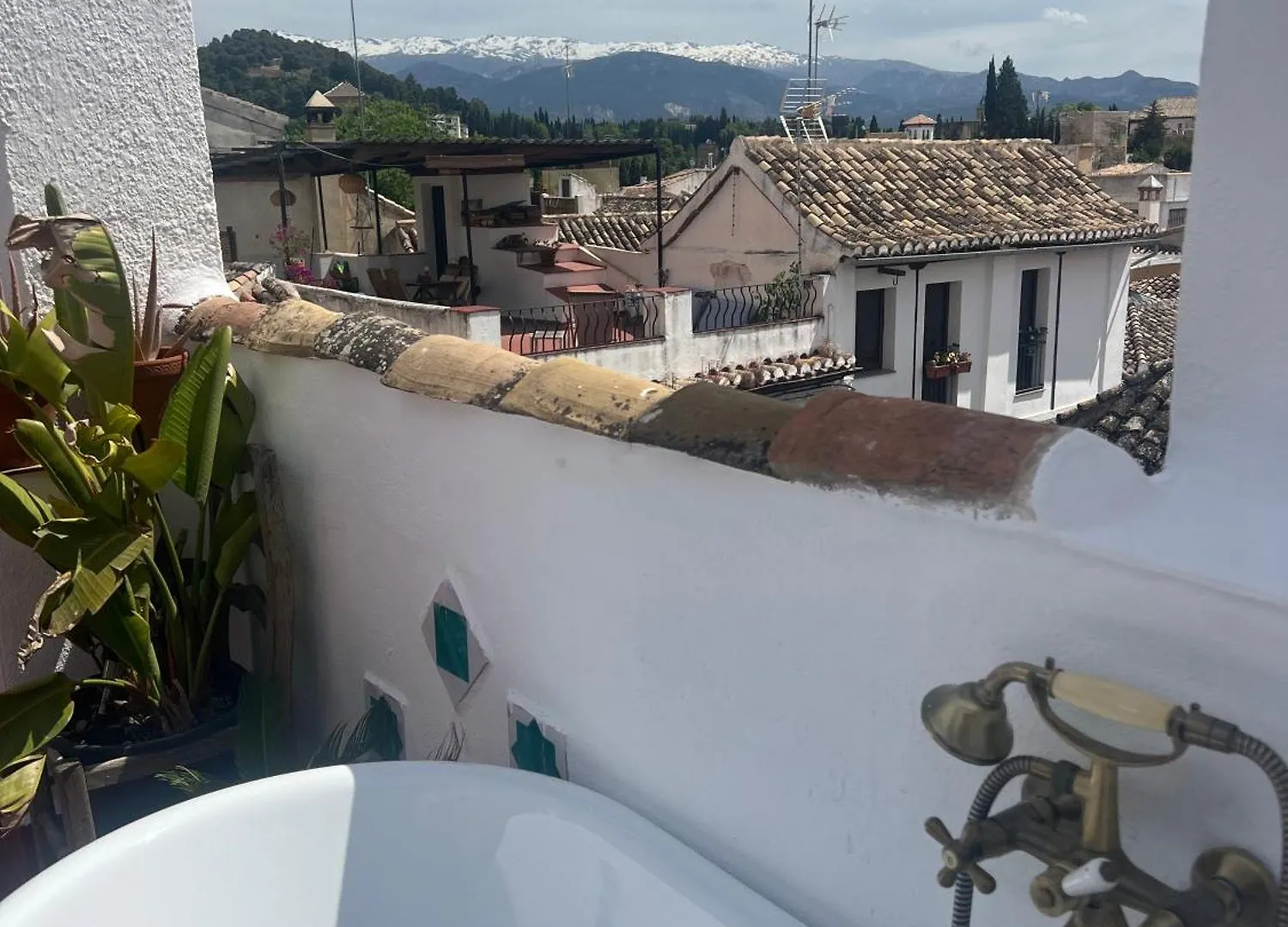 Holiday home Cosy House, Sunny Terrace, Amazing Views & Outdoor Bathtub! Villa Granada
