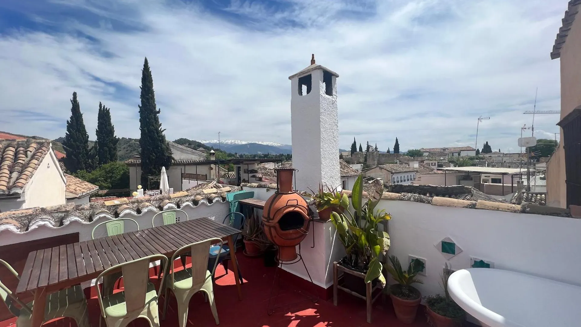 Cosy House, Sunny Terrace, Amazing Views & Outdoor Bathtub! location